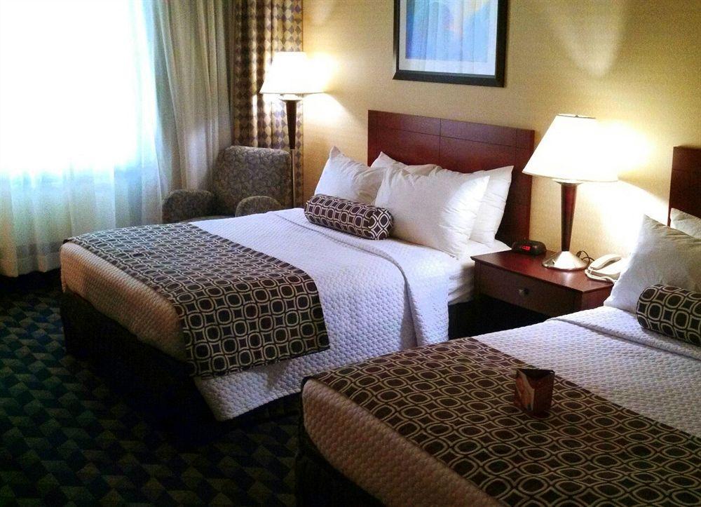 Hotel Crowne Plaza Cleveland Airport By Ihg Middleburg Heights Exteriér fotografie