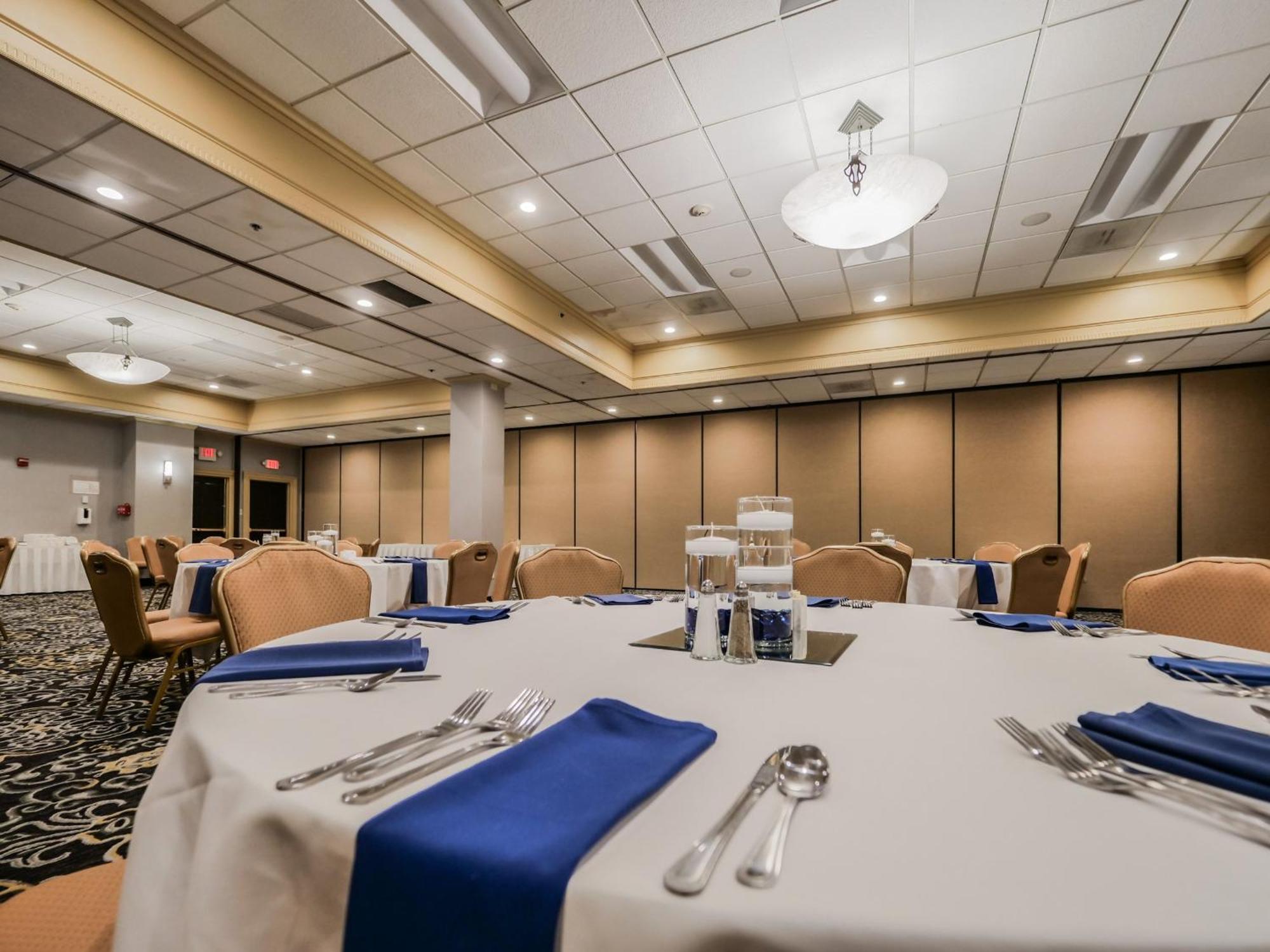Hotel Crowne Plaza Cleveland Airport By Ihg Middleburg Heights Exteriér fotografie